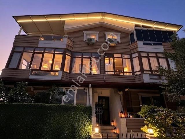 Burhaniye, Balikesir içerisinde satılık Villa