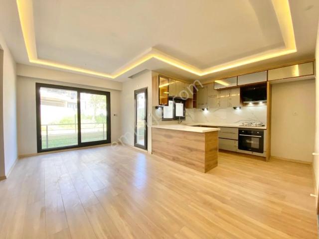 Sahil sitesi, Edremit içerisinde satılık mülk