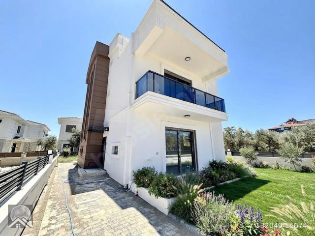 Yeşilkent Sitesi, Edremit içerisinde satılık Villa