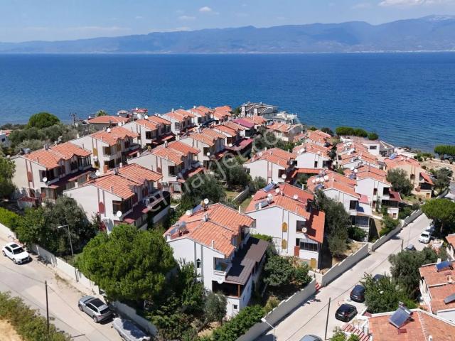 Burhaniye, Balikesir içerisinde satılık Villa