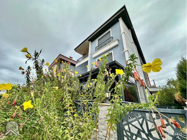 Akçay, Edremit içerisinde satılık Villa