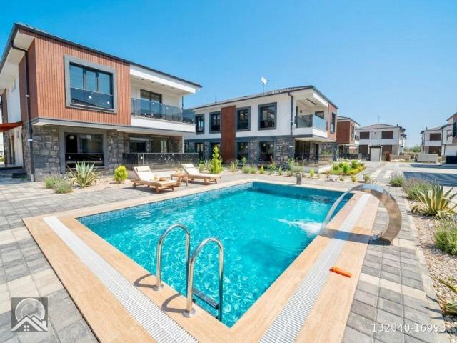 Balıkesir, Karesi içerisinde satılık Villa