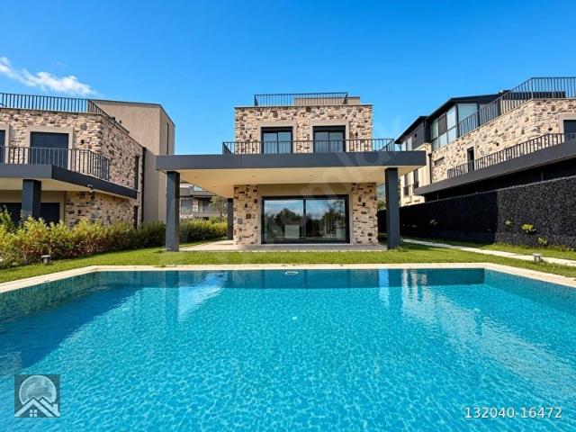 Güre, Edremit içerisinde satılık Villa