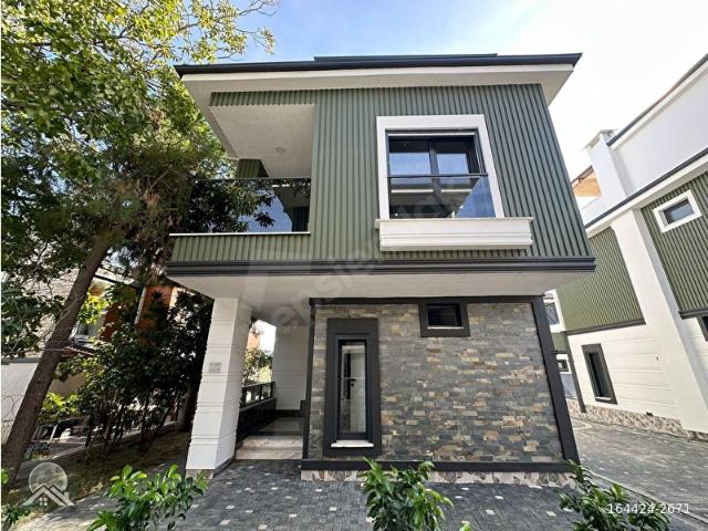 Edremit, Balikesir içerisinde satılık Villa