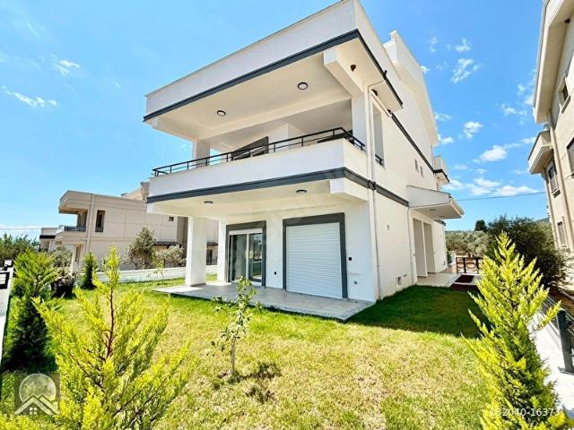 Edremit, Balikesir içerisinde satılık Villa