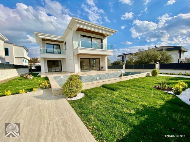 Güre, Edremit içerisinde satılık Villa