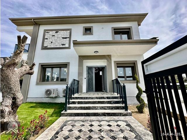 Edremit, Balikesir içerisinde satılık Villa