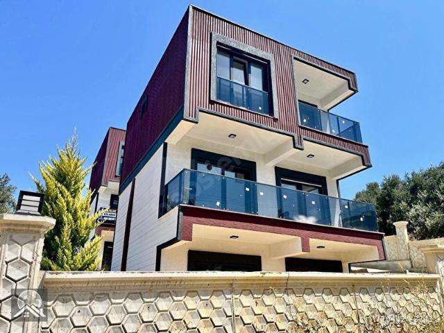Burhaniye içerisinde satılık Villa