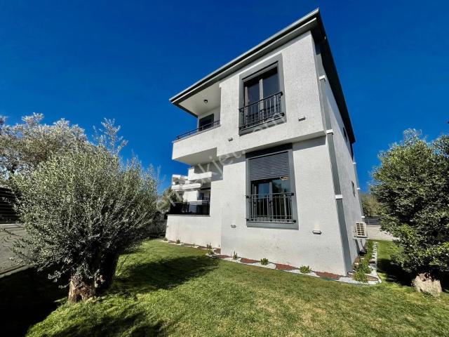 Edremit, Balikesir içerisinde satılık Villa
