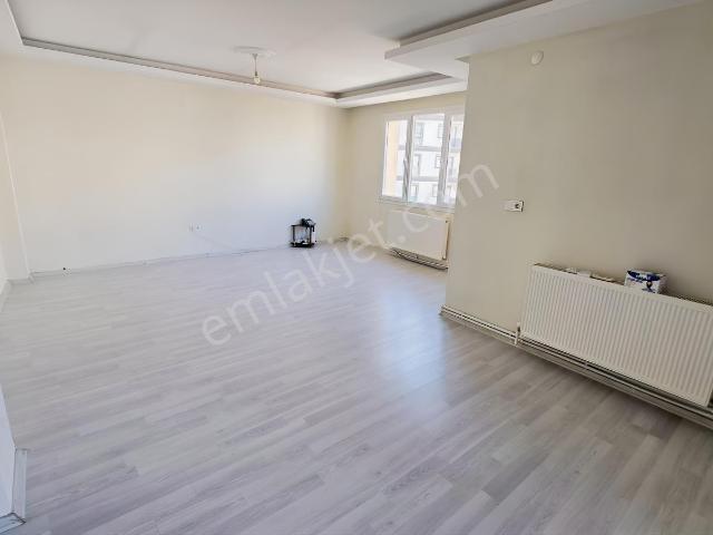 Bayrakli, İzmir içerisinde kiralık mülk