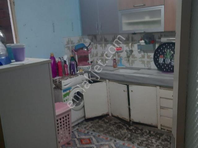 Çay Mahallesi, Bayraklı içerisinde kiralık mülk