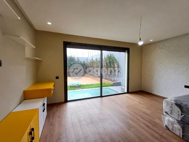 Villa vente à Anfa, Gharb-Chrarda-Beni Hssen