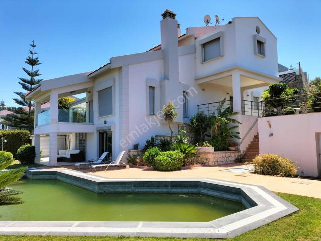 Çeşme, İzmir içerisinde satılık Villa