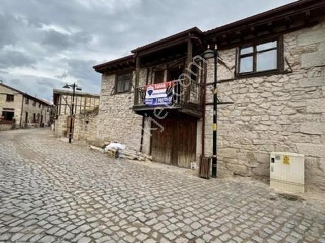 Ayazini, İhsaniye içerisinde satılık Villa