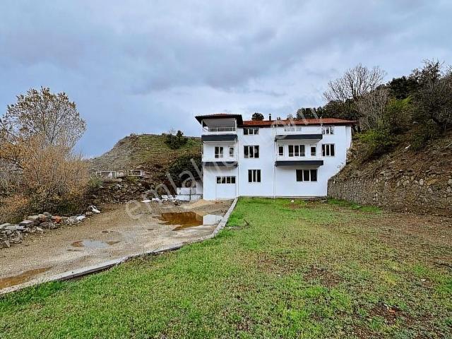 Isparta Merkez içerisinde satılık Villa