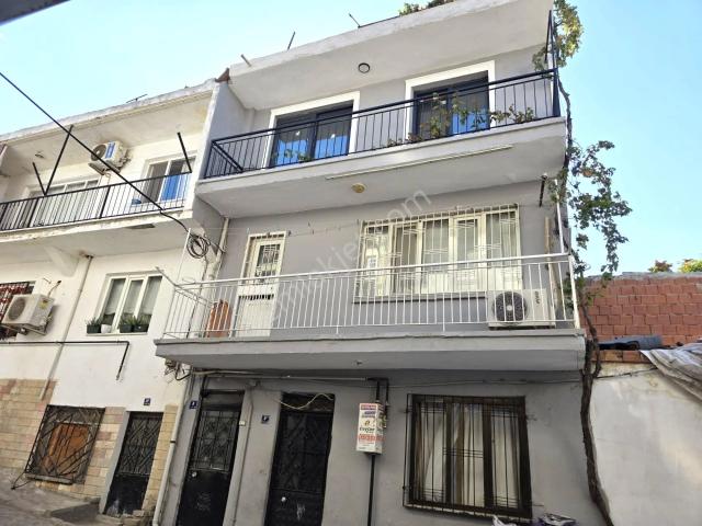 İstiklal Mahallesi, Efeler içerisinde satılık Bina