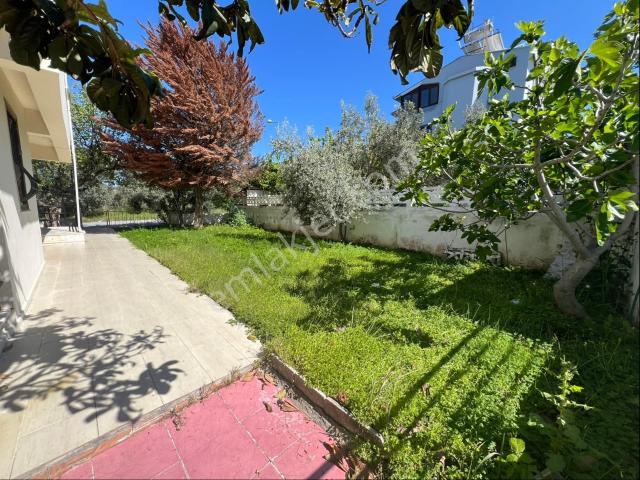 Kuşadasi içerisinde satılık Villa