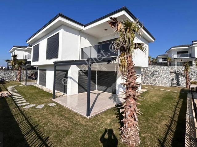 Kadıkalesi, Kuşadası içerisinde satılık Villa
