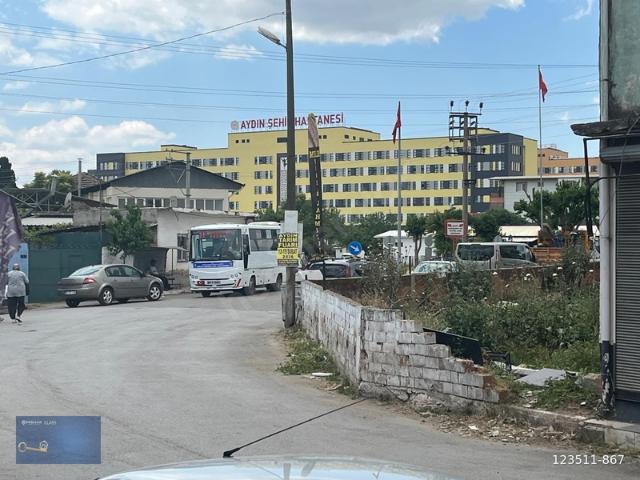 Kuyulu, Efeler içerisinde satılık Dükkan