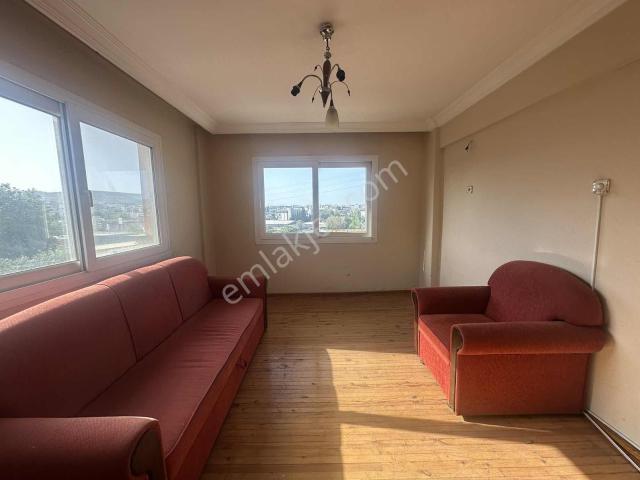 Karabağlar, İzmir içerisinde satılık mülk