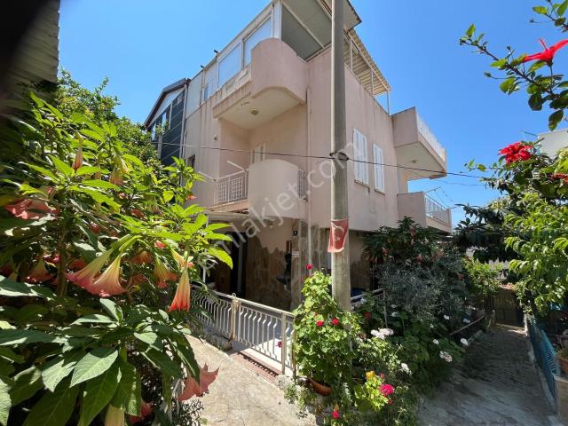 Kuşadasi, Aydin içerisinde satılık Villa