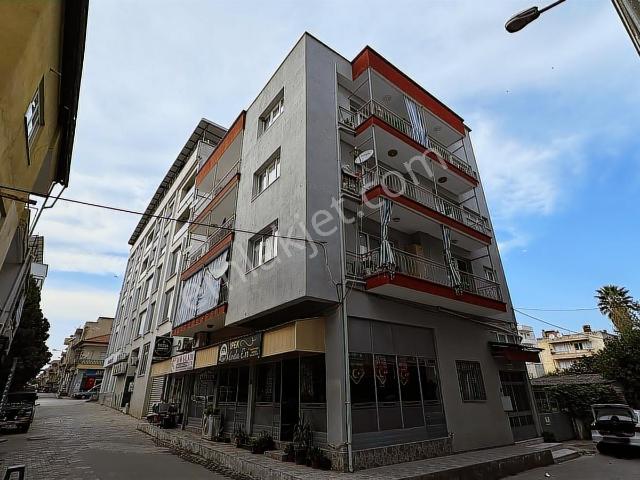 Çarşı, Köşk içerisinde satılık Bina
