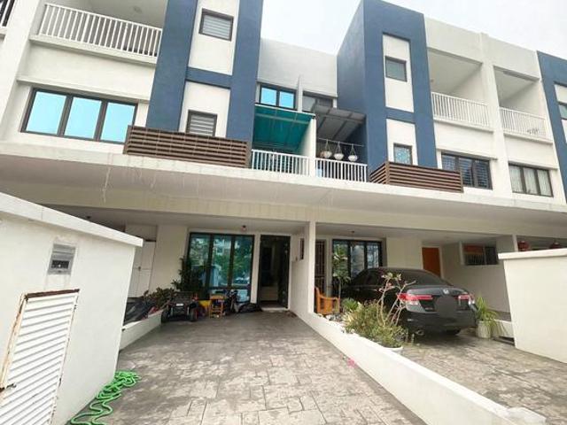 Townhouse for sale in Dengkil, Sepang