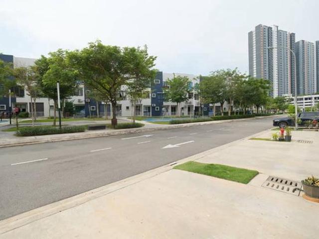 Townhouse for rent in Tanjong Sepat, Selangor