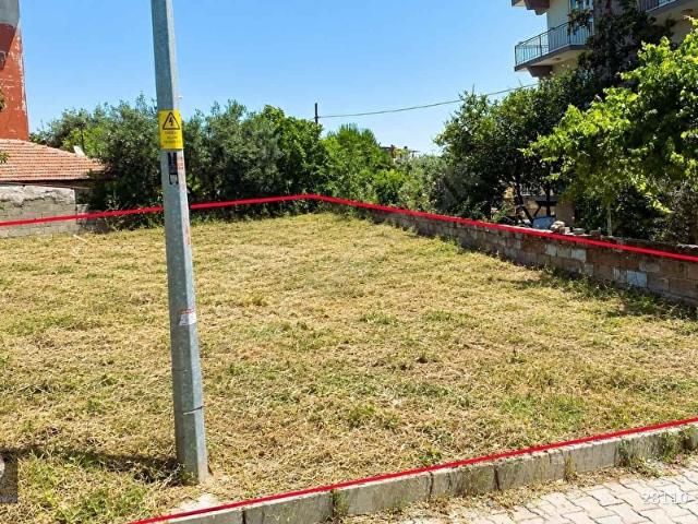 Serdaroğlu, Köşk içerisinde satılık Arsa