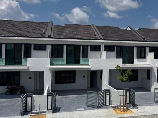 Terraced House for sale in Batu Pahat, Johor