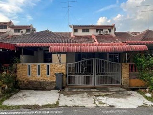 Terraced House for sale in Batu Pahat, Johor