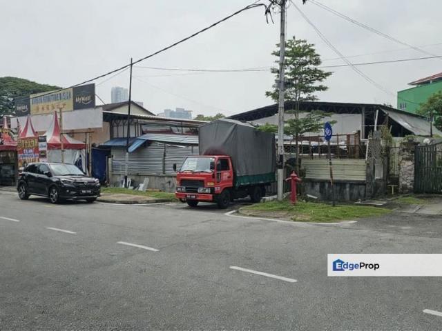 Shop for sale in Farlim, George Town