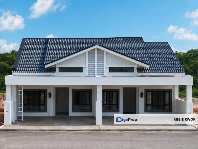 House for sale in Malaka