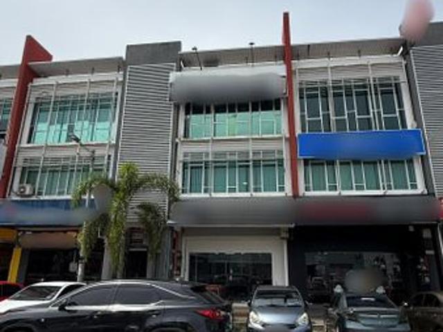 Shop for rent in Malaka