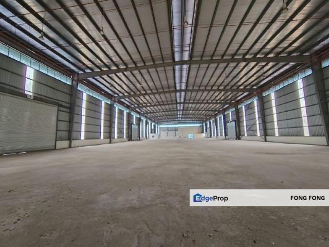 Warehouse for sale in Malaka