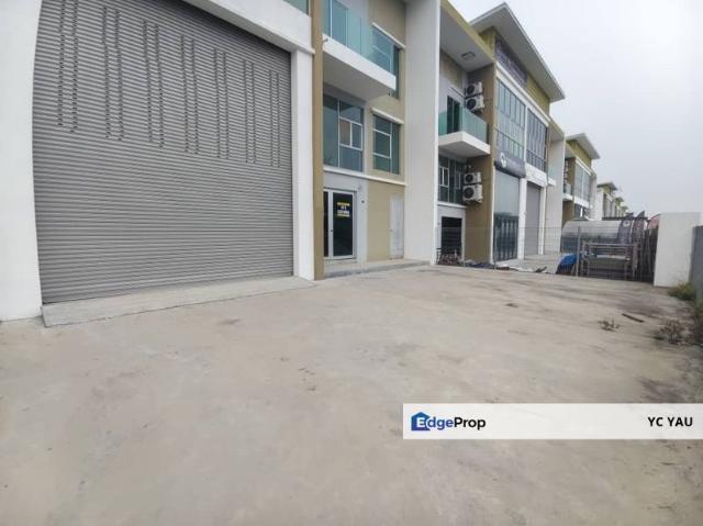 Warehouse for rent in Kampung Tun Razak, Ayer Keroh