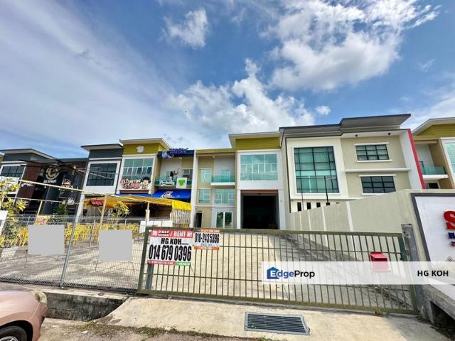 Warehouse for rent in Malaka