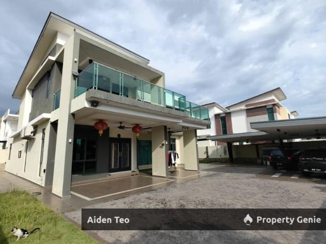 Bungalow for sale in Malaka