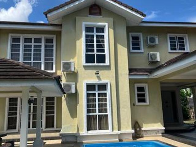 Bungalow for sale in Malaka