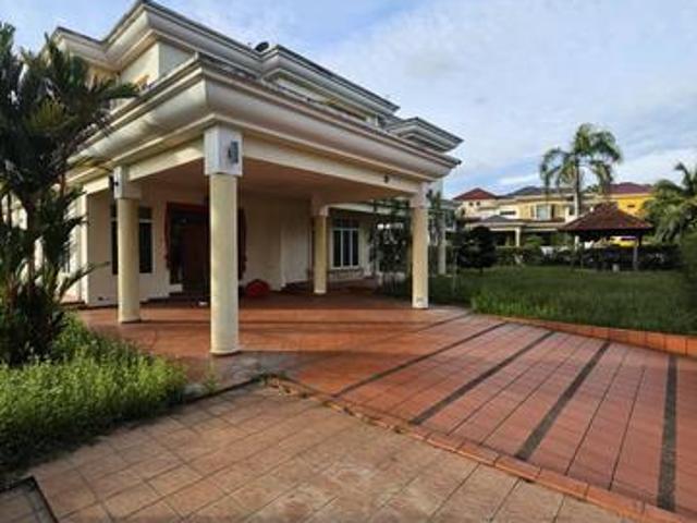 Bungalow for rent in Malaka