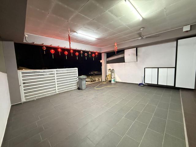 Terraced House for rent in Malaka