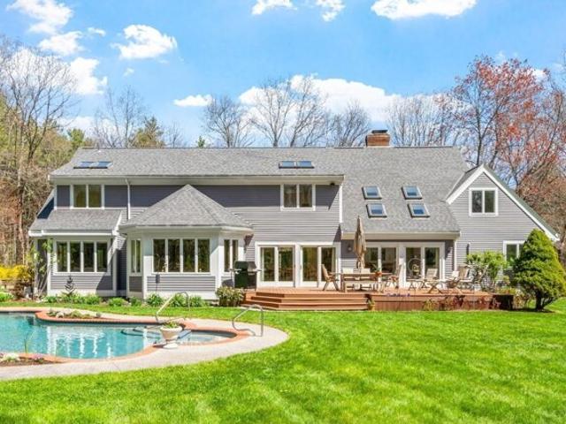 House for sale in Devens, Harvard