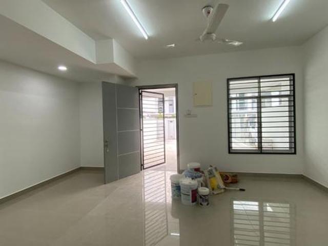 Terraced House for rent in Bandar Baru Permas Jaya, Kampung Senibong