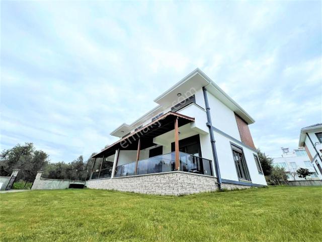 Burhaniye, Balikesir içerisinde satılık Villa