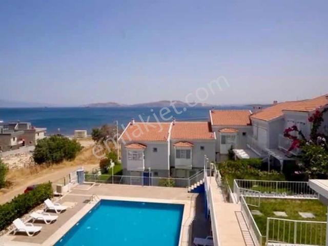 Foça, İzmir içerisinde satılık Villa