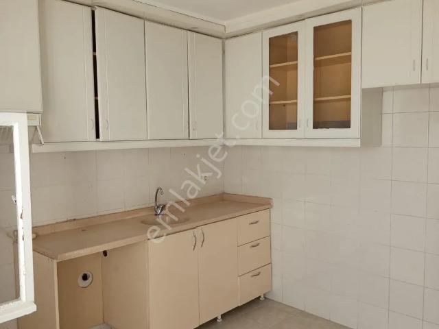 Yeşilyurt Mahallesi, Seyhan içerisinde kiralık Villa