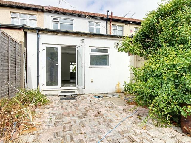 House for rent in Freezywater, Greater London