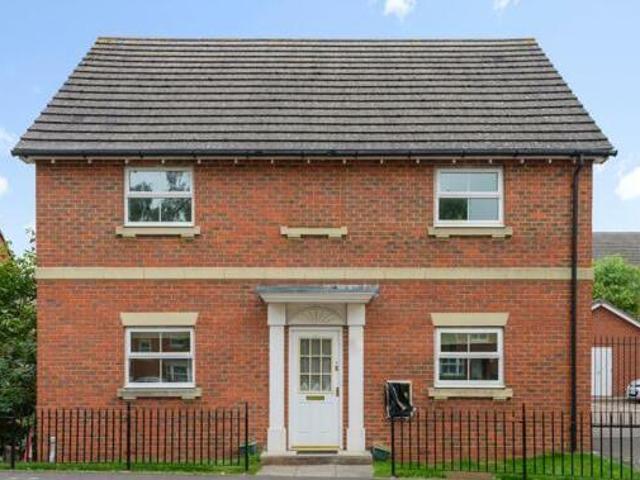 House for sale in Aylesbury, Buckinghamshire