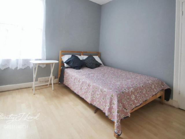 House for rent in Walworth, Greater London
