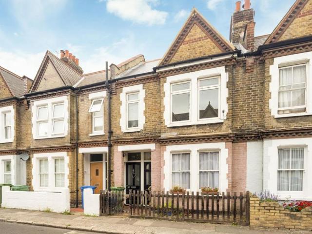 House for rent in Walworth, Greater London